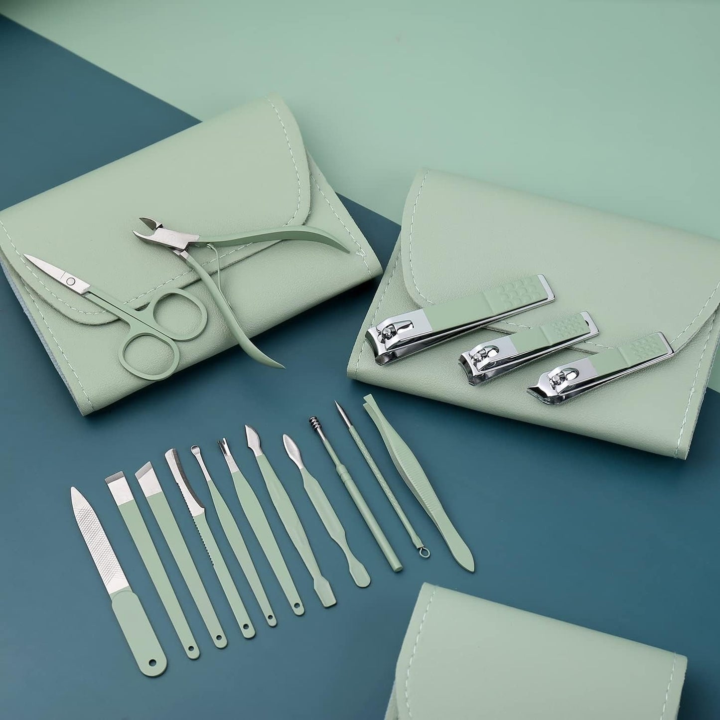 16-piece manicure pedicure set with case - Nail kit